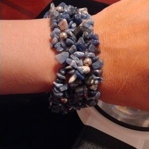 Stone beaded bracelet shades of blue